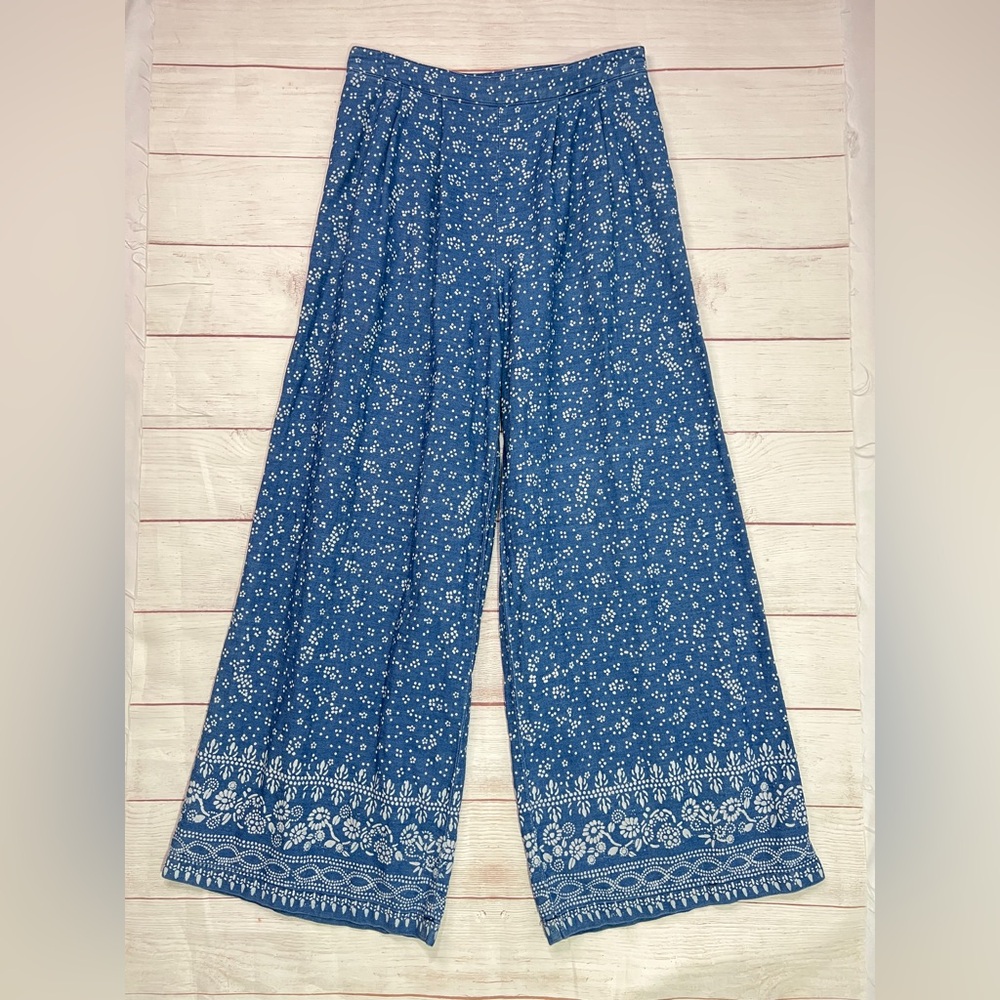 Free People Denim Dot Floral Trousers - size 8 - women’s wide leg pleated pants
